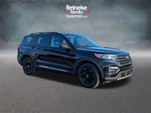 Certified 2023 Ford Explorer XLT w/ Equipment Group 202A image 3
