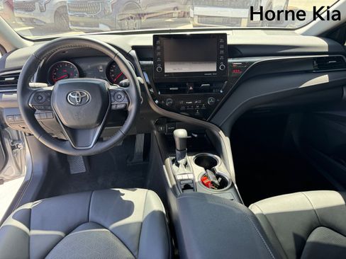 Used 2024 Toyota Camry XSE FWD image 13