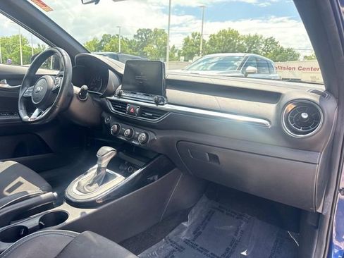Used 2021 Kia Forte GT-Line w/ GT-Line Premium Package FWD image 18