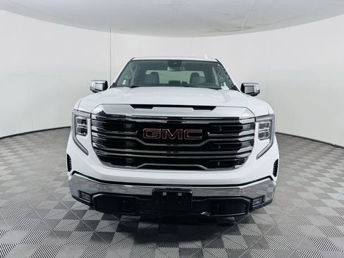 Used 2025 GMC Sierra 1500 SLT RWD image 3