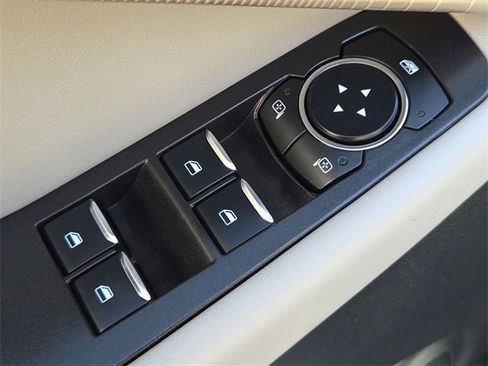 New 2025 Ford Explorer Active w/ Active Comfort Package image 19