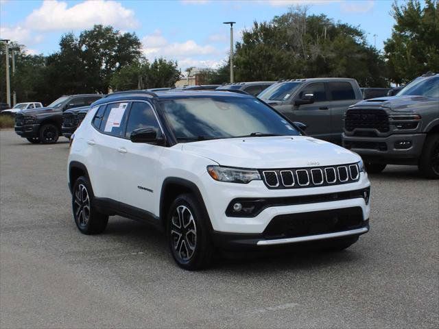 Certified 2023 Jeep Compass Limited AWD/4WD image 2