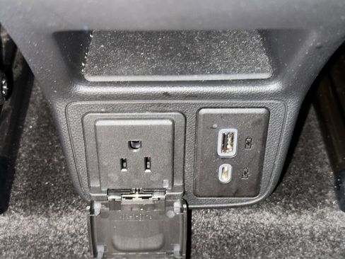 Certified 2023 Chevrolet TrailBlazer LT w/ Convenience Package image 19