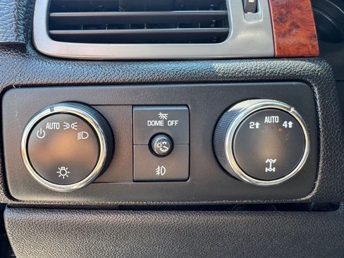 Used 2013 GMC Yukon SLT w/ SLT-2 Equipment Package image 34