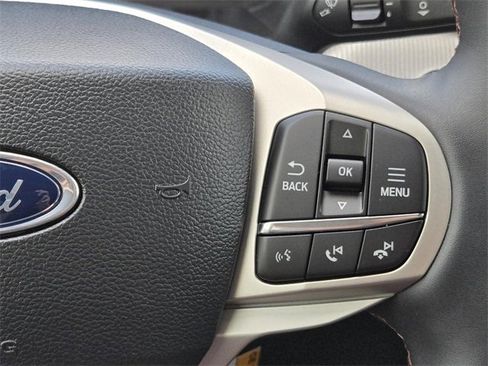 New 2025 Ford Explorer Active w/ Active Comfort Package image 15