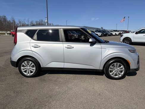 Used 2020 Kia Soul LX image 6