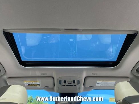 Used 2023 Toyota Highlander XLE AWD/4WD image 50