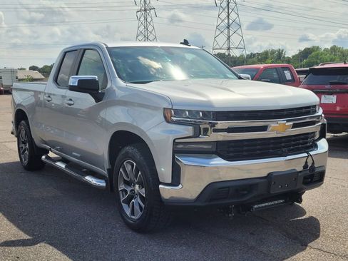 Used 2019 Chevrolet Silverado 1500 LT w/ All-Star Edition AWD/4WD image 4