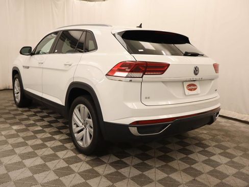 Used 2022 Volkswagen Atlas Cross Sport SE AWD/4WD image 3