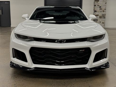 Used 2017 Chevrolet Camaro ZL1 RWD image 2
