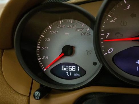 Used 2007 Porsche Cayman S image 9