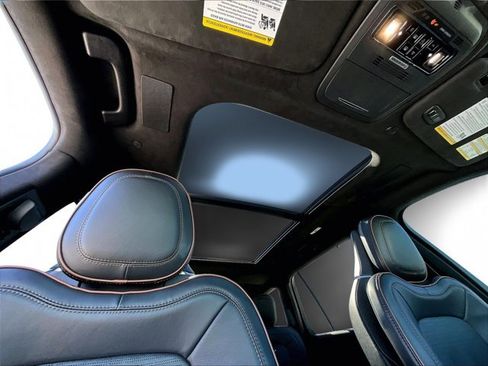 Used 2025 Lincoln Aviator Black Label image 17