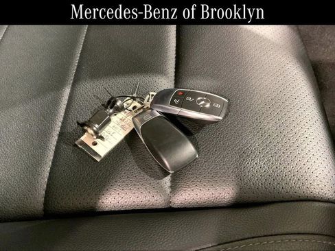 Used 2022 Mercedes-Benz GLE 350 4MATIC image 13