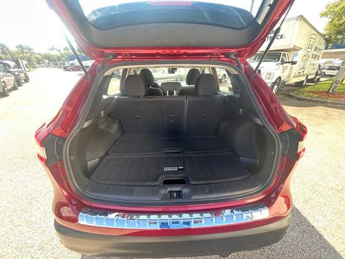 Used 2022 Nissan Rogue Sport SV image 29