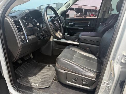 Used 2018 RAM 3500 Laramie w/ Snow Chief Group AWD/4WD image 13