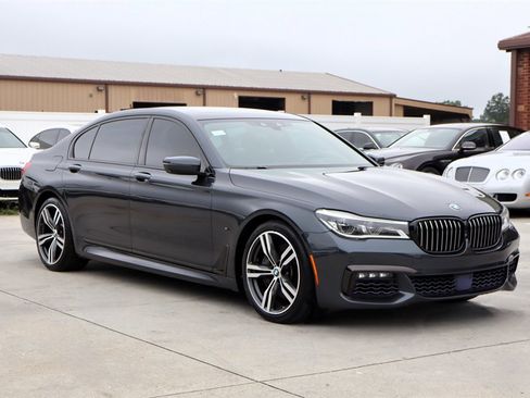 Used 2016 BMW 750i xDrive AWD/4WD image 9