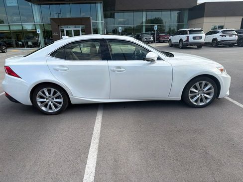 Used 2016 Lexus IS 200t RWD image 3