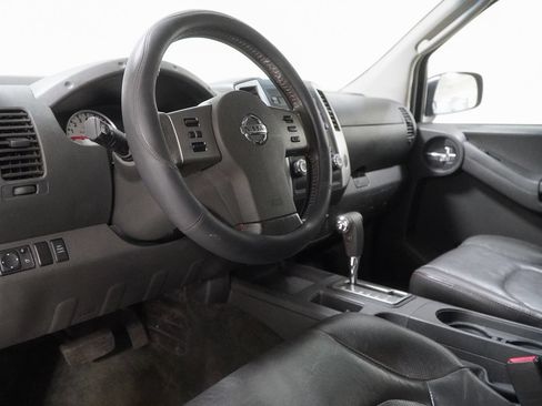 Used 2012 Nissan Xterra PRO-4X w/ Pro-4x Leather Pkg AWD/4WD image 21