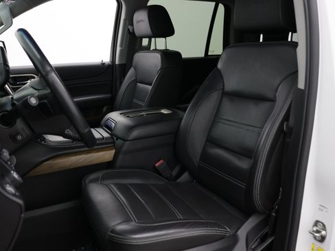 Used 2019 GMC Yukon Denali w/ Denali Ultimate Package RWD image 16
