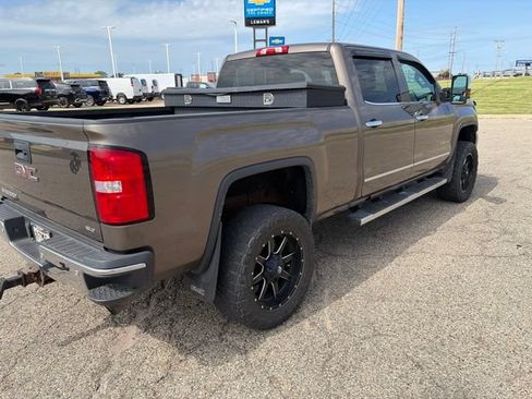 Used 2015 GMC Sierra 2500 SLT w/ Suspension Package, Off-Road AWD/4WD image 4