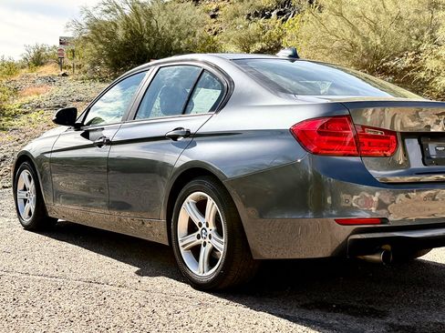 Used 2014 BMW 320i Sedan image 7