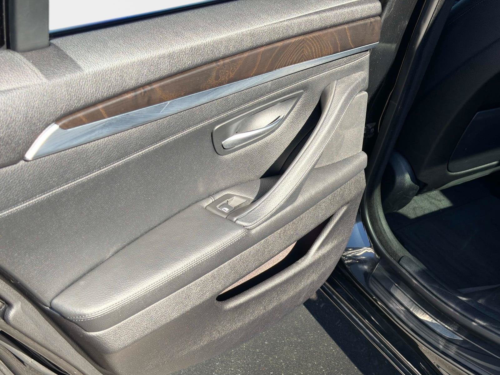 Used 2016 BMW 535i Sedan RWD image 11