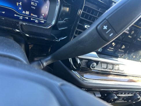 Used 2025 Chevrolet Silverado 1500 LT image 17