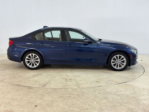 Used 2018 BMW 320i xDrive Sedan w/ Convenience Package AWD/4WD image 8