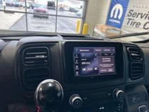 Used 2024 RAM ProMaster 2500 FWD image 14