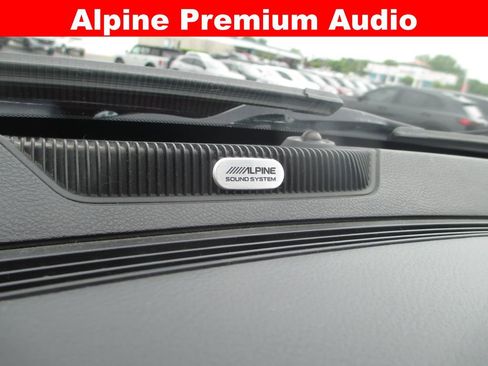 Used 2017 RAM 1500 Laramie AWD/4WD image 20
