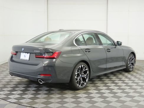 New 2026 BMW 330i Sedan w/ Premium Package image 5