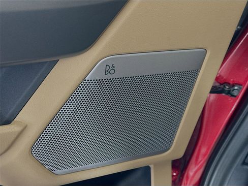 Used 2021 Ford F150 Lariat w/ Equipment Group 502A High image 13