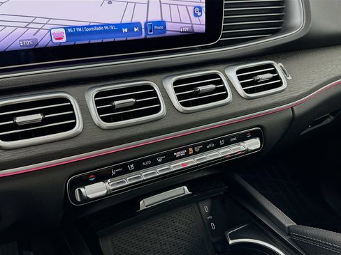 Certified 2025 Mercedes-Benz GLE 350 4MATIC image 17