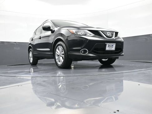 Used 2019 Nissan Rogue Sport SV w/ All-Weather Package AWD/4WD image 26