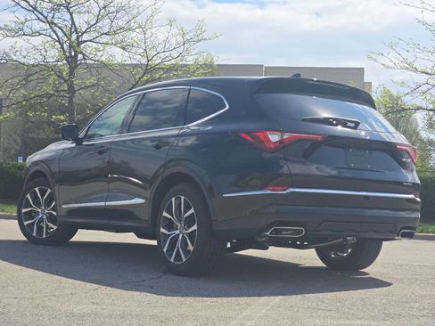 Used 2024 Acura MDX SH-AWD w/ Technology Package image 15