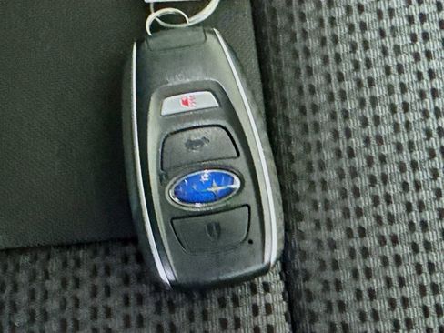 Used 2025 Subaru Outback Premium AWD/4WD image 35
