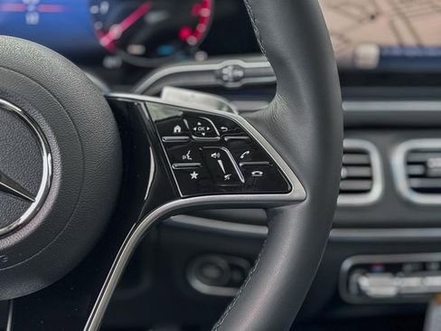 New 2026 Mercedes-Benz GLS 450 4MATIC image 29