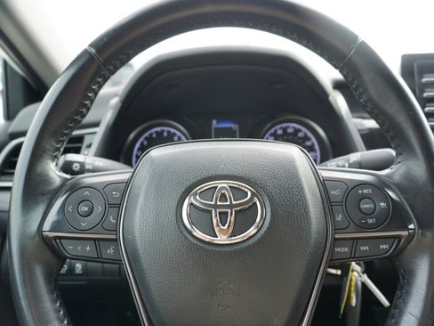 Used 2024 Toyota Camry SE image 20