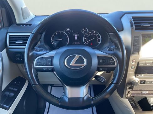 Used 2020 Lexus GX 460 Premium w/ Premium Package image 20