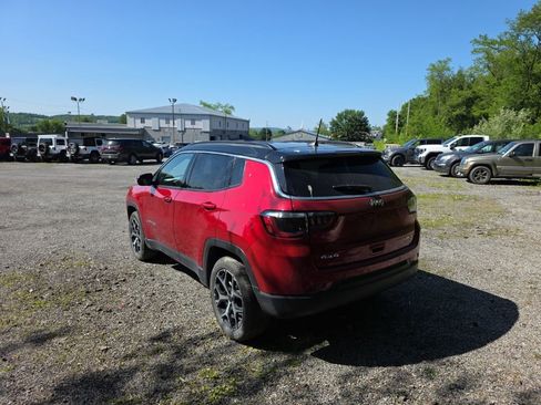 Used 2025 Jeep Compass Limited AWD/4WD image 6