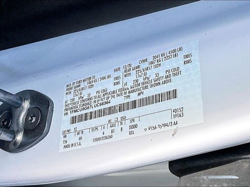 Used 2020 Ford Escape SE image 36