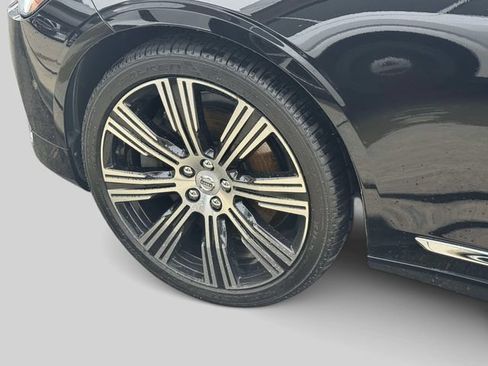 Used 2022 Volvo S90 B6 Inscription w/ Advanced Package AWD/4WD image 10