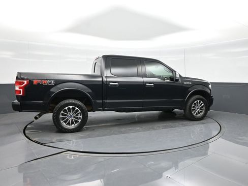 Used 2018 Ford F150 XLT w/ Equipment Group 302A Luxury AWD/4WD image 9