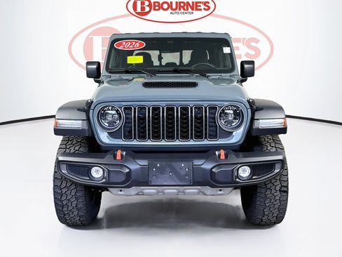 Used 2026 Jeep Gladiator Mojave AWD/4WD image 4