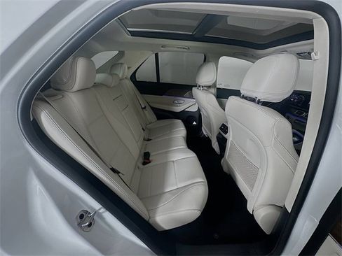 New 2026 Mercedes-Benz GLE 450 4MATIC image 28