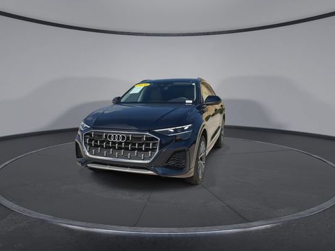 Used 2025 Audi Q8 Premium AWD/4WD image 4