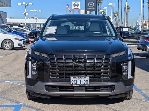 Used 2023 Hyundai Palisade Limited w/ Cargo Package image 2