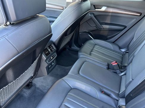 Used 2022 Audi Q5 2.0T Premium AWD/4WD image 11