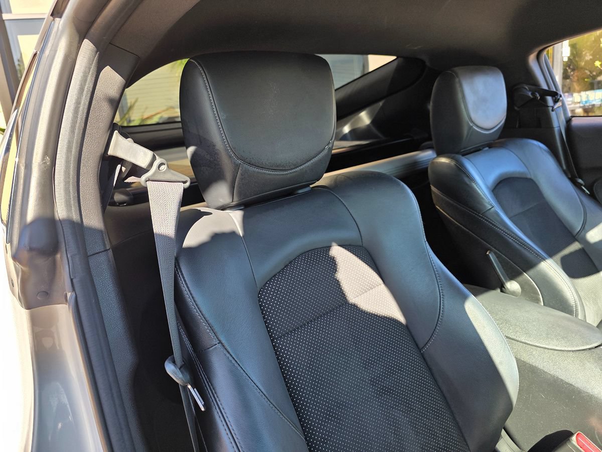 Used 2012 Nissan 370Z Touring RWD image 17
