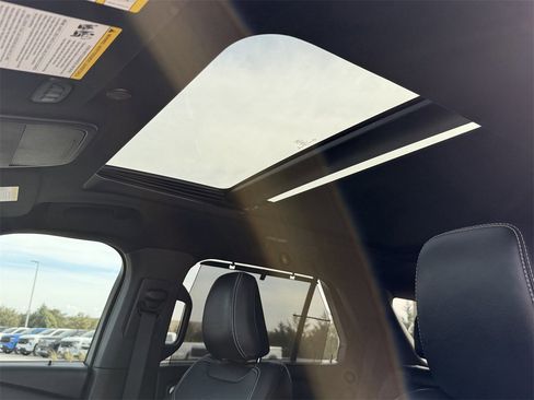 Used 2022 Ford Explorer ST w/ Equipment Group 401A image 25